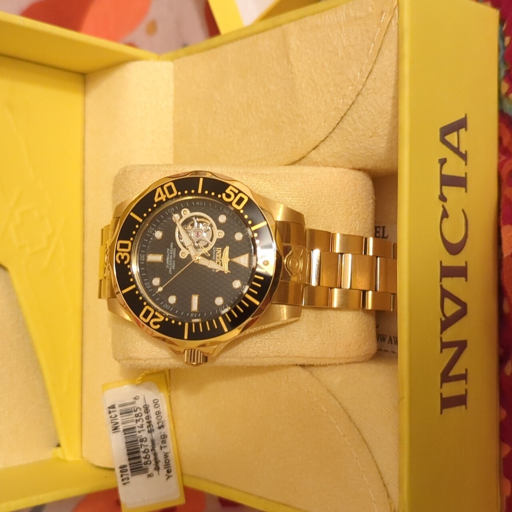 Invicta Golds men watch